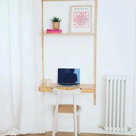 Bright And Modern In Center Apartment *